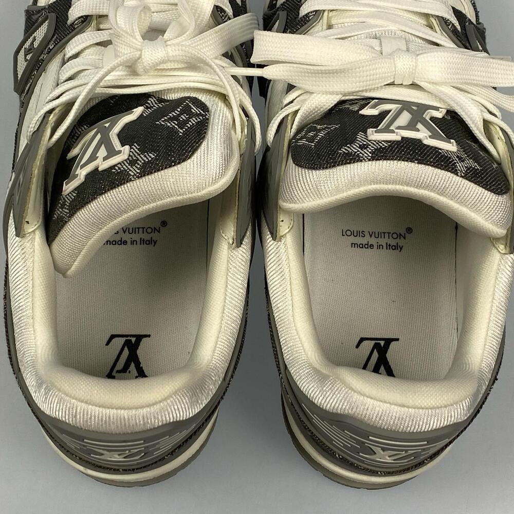 LOUIS VUITTON LV Trainer Sneakers Gray - Picture 6 of 10